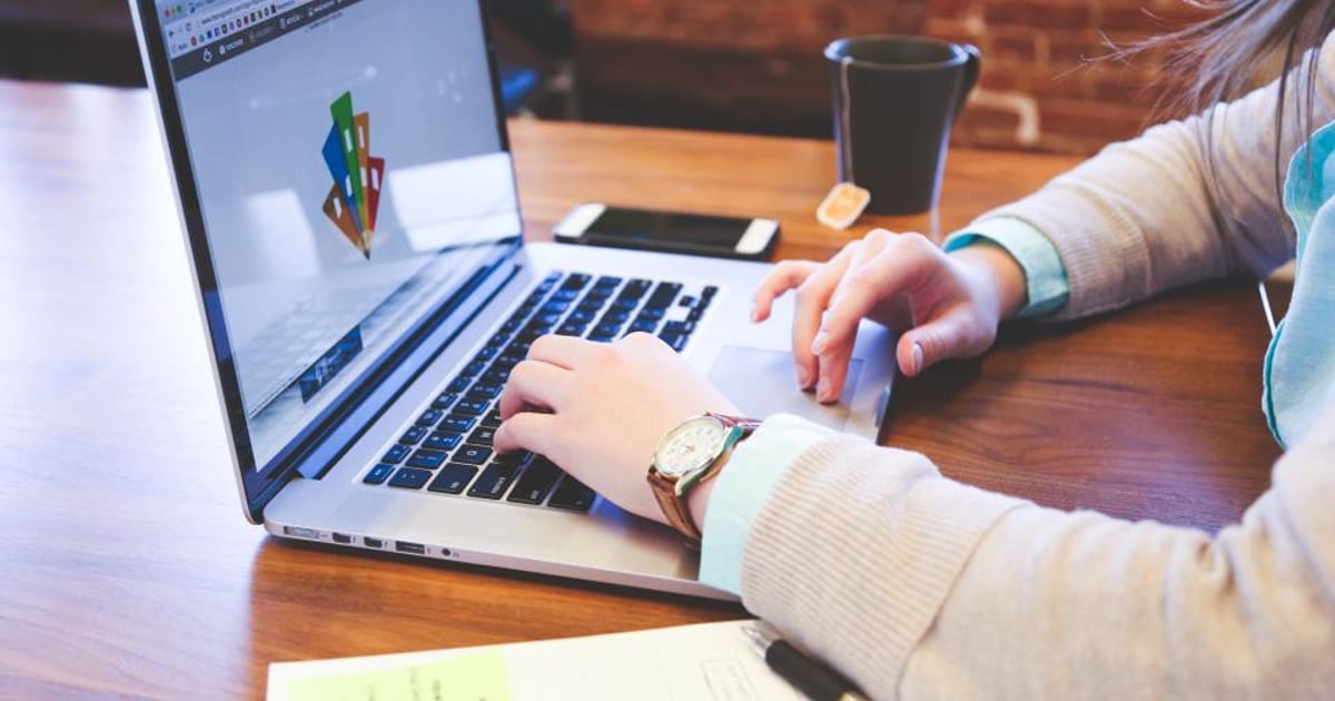 How a Professional Website Actually Generates More Leads